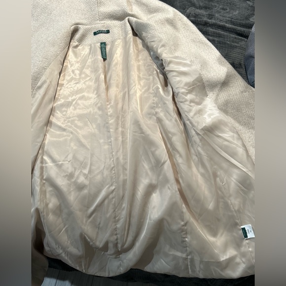 Lauren Ralph Lauren Fawn buckle front wool blend hooded wrap coat. Size 8 - Picture 11 of 16